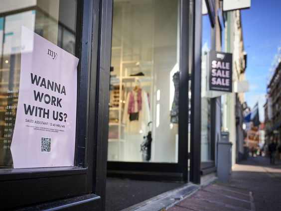 De eerste bijbaan van.. Joël Broekaert