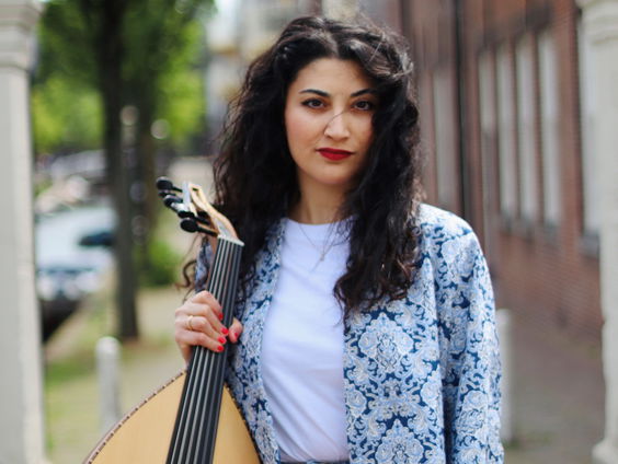 Jawa Manla, ud-speler