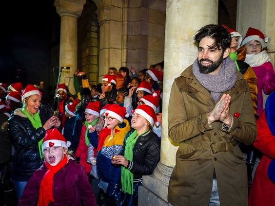 Zanger Ruben Hein plant struiken voor meer biodiversiteit