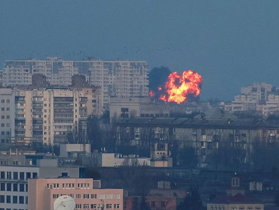 Doden en gewonden bij grootschalige Russische aanval op Oekraïne