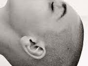 Lidewijde Paris bespreekt ‘Wat ik me herinner’ over het leven van Sinéad O'Connor