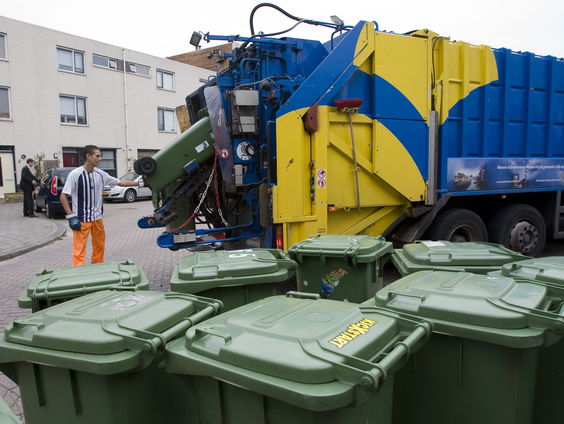 Gemeente-ambtenaren staken