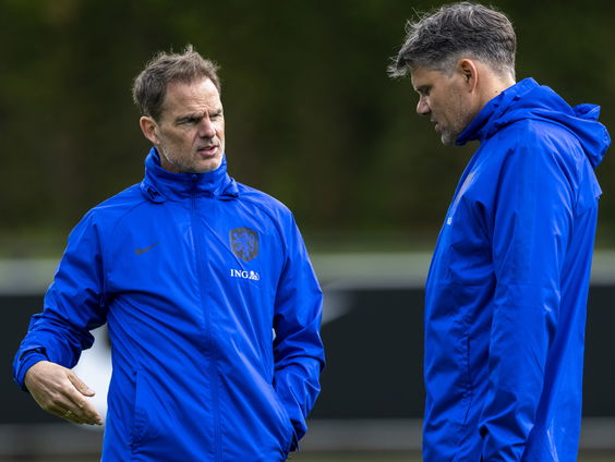 Stekelenburg over mislukt EK met Oranje: 'Niet terecht dat Frank de Boer kop van Jut werd'