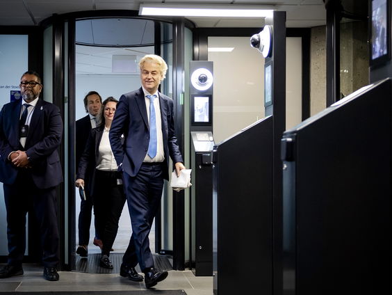 Tweede Kamer in debat over verslag informateur Plasterk