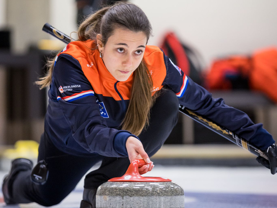 Het Rechterrijtje: curler Vanessa Tonoli