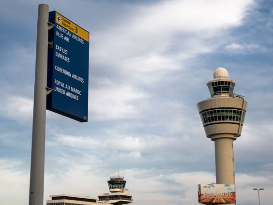 Hoe denken reizigers nog over Schiphol?