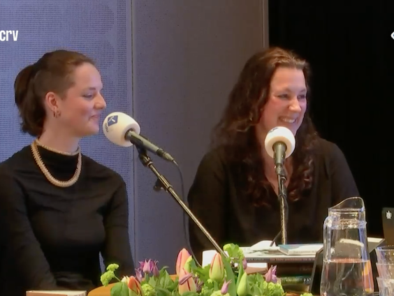 De Kindertaalstaat: Sanne Rooseboom en Sophie Pluim