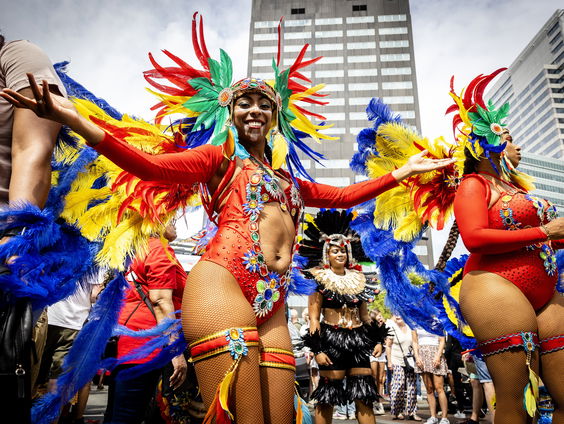 Verbod op 'vulgair dansen' bij Rotterdams Zomercarnaval