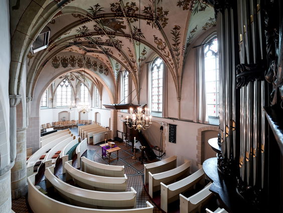 Bottom-upkerk: Hoe je twintigers weer naar de kerk krijgt