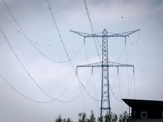 Hoogspanningsnet in Zeeland zit vol: 'In jaar tijd 8 keer zoveel aanvraag'