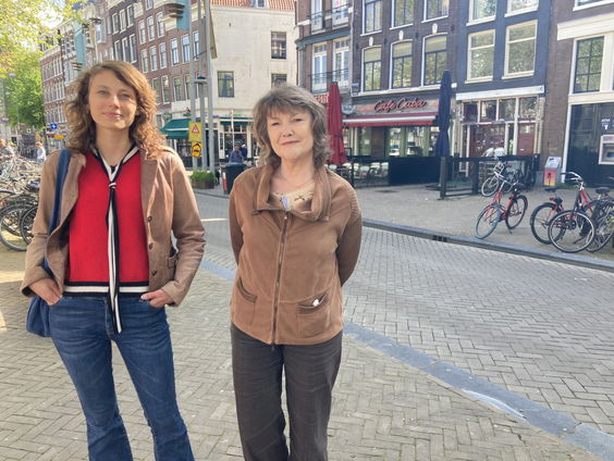 Het Uitzendbureau: hoe gaat Amsterdam het blow-verbod handhaven?