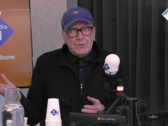 De Perstribune met Berny Bos