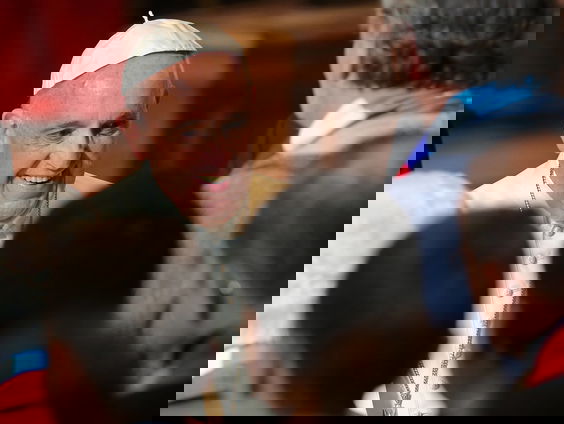 Correspondent Andrea Vreede over corruptie in het Vaticaan