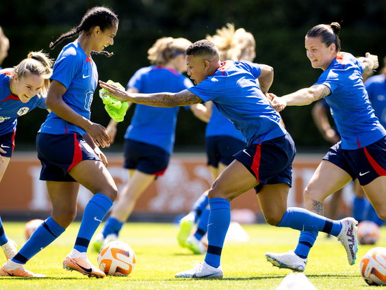 Ongelijkheid in berichtgeving over vrouwen en mannen in het voetbal is groot