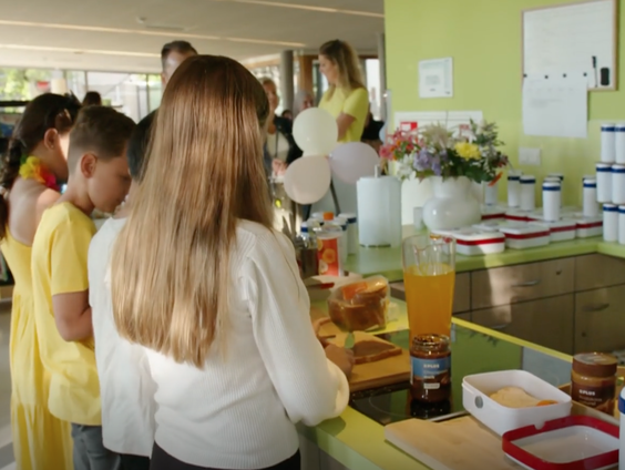 Scholen bieden hulp aan kinderen met knorrende magen in de klas