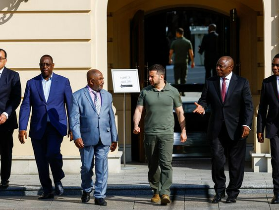 Afrikaanse leiders in Kiev en St Petersburg