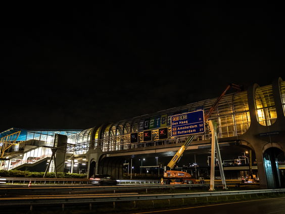 A12 gaat dicht voor ontmanteling Nelson Mandelabrug Zoetermeer