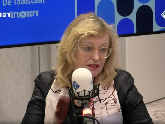 Jet Bussemaker maakt bekend wie Gouden Ganzenveer krijgt: Babs Gons