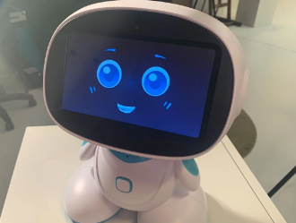 Sociale robot Tonnie onderdeel van GGZ instelling Oost Brabant