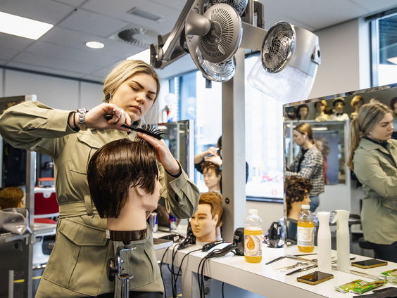 Maken we het mbo-diploma niet te belangrijk?