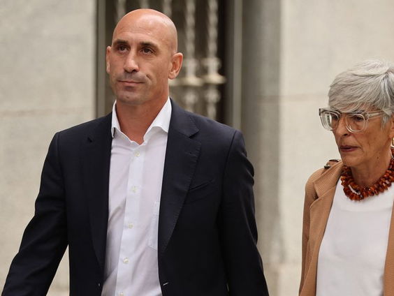 Spaans OM eist 2,5 jaar cel tegen Rubiales na omstreden kus