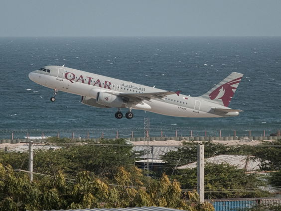 Piloten Qatar Airways zitten regelmatig oververmoeid in het vliegtuig