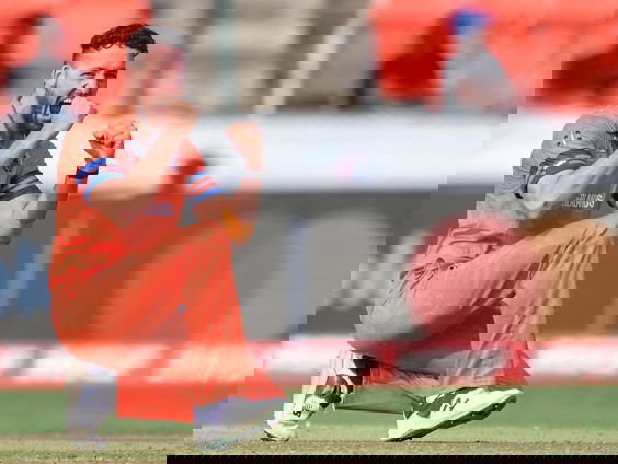 Het Rechterrijtje met cricketspeler Paul van Meekeren