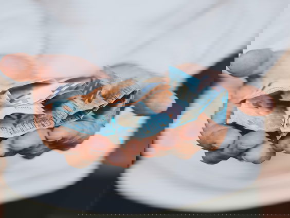 Stand.nl: Iedereen die het kan missen moet de energiecompensatie doneren