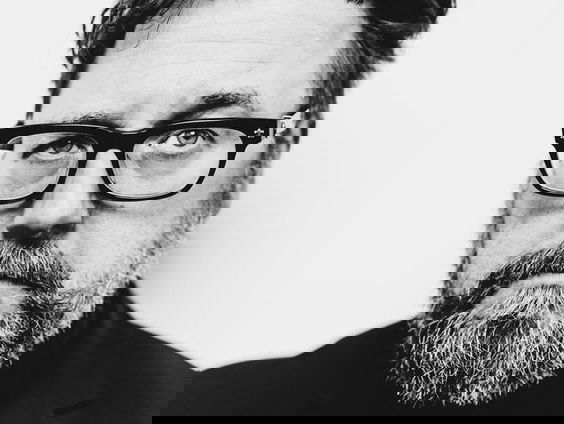 Filmregisseur Martin Koolhoven geeft filmcolleges over James Bond-films