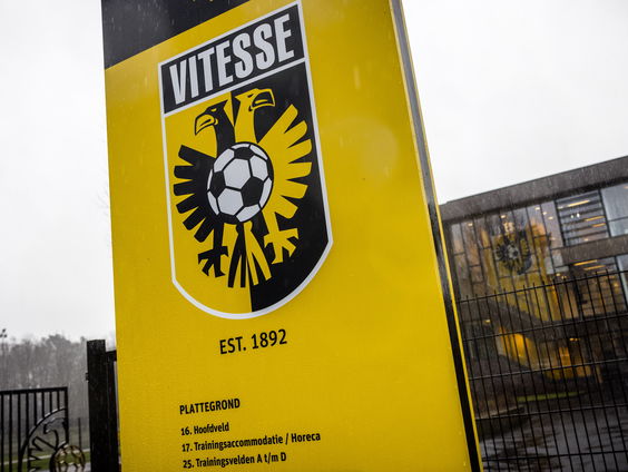 Is Vitesse nog te redden van de financiële afgrond?