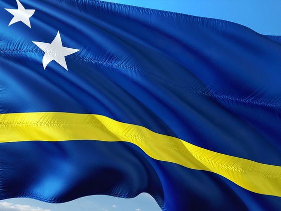 Journalist Nelly Rosa: 'Waarom zeggen we Chino en niet meneer of mevrouw?'