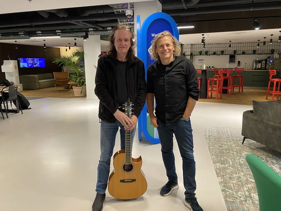 De Friese band De Kast viert feest: met nieuwe muziek en het 25-jarige bestaan van In Nije Dei