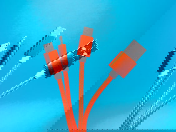 Europees Parlement stemt voor richtlijn universele oplader