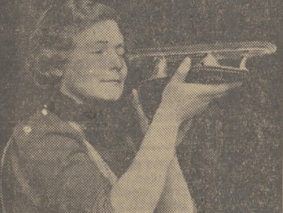 Meer Vrouw Op Straat: schaatsicoon Gonne Donker