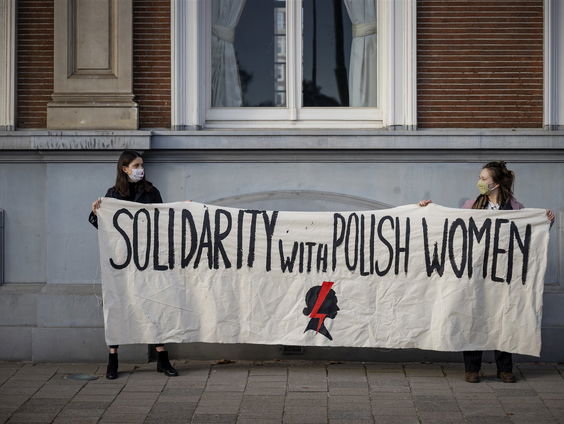 Tweede Kamerlid wil abortuspil beschikbaar maken voor vrouwen in Polen