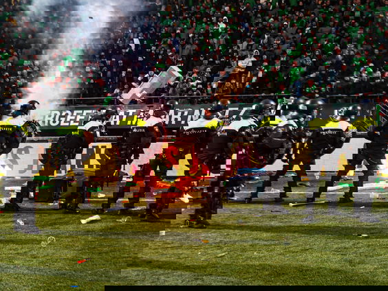 Komen er meer agenten op straat als voetbalstadions dichtgaan voor supporters?