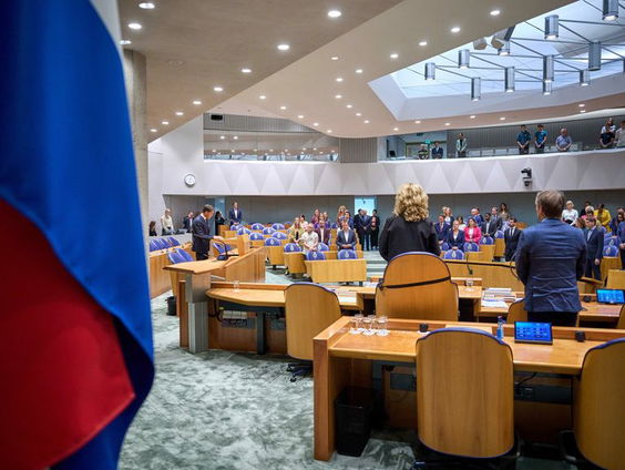 De Politieke Weekanalyse: over oorlog en woorden die er toe doen