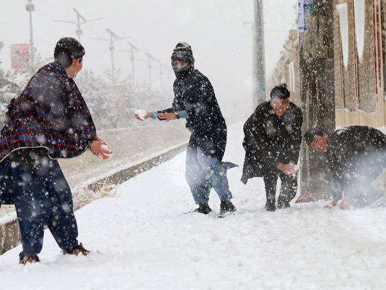 Winterweer in Afghanistan bemoeilijkt hulp