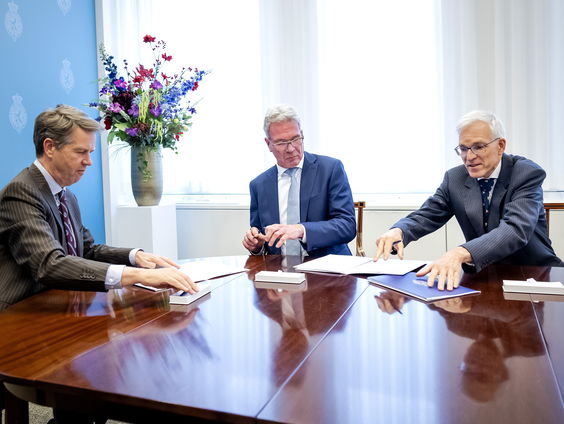 Gaat het de nieuwe informateurs lukken om een 'programkabinet' te vormen?