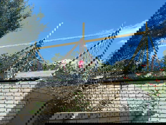 Nederlanders knappen in vakantie huizen op in Oekraïne