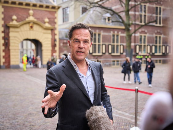 Moet de politiek harder optreden tegen antisemitisme?