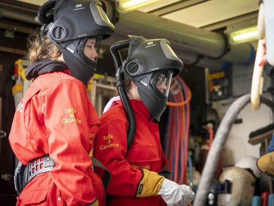 Vrouwen werken meteen na afstuderen al vaker in deeltijd dan mannen