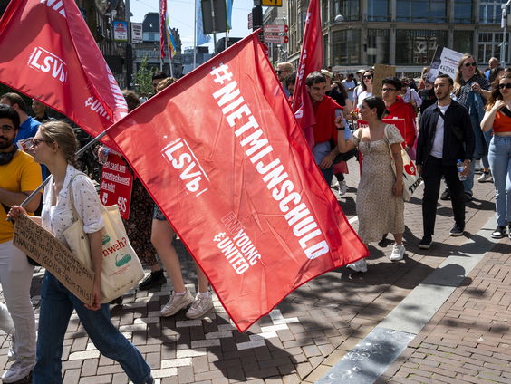 Kamerdebat over herinvoering basisbeurs