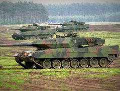 Gaat Duitsland tanks sturen naar Oekraine?