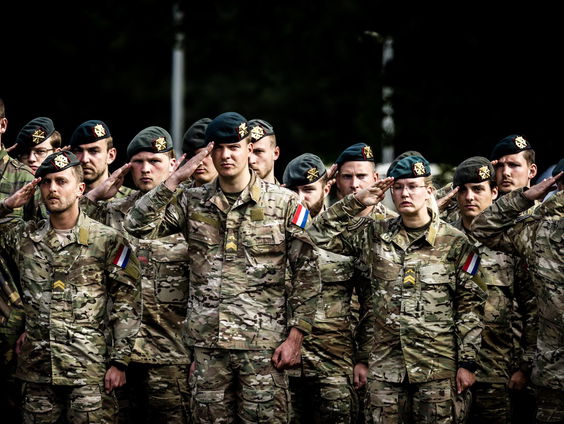 Van stigma naar kracht: Veel mensen met autisme bij Defensie