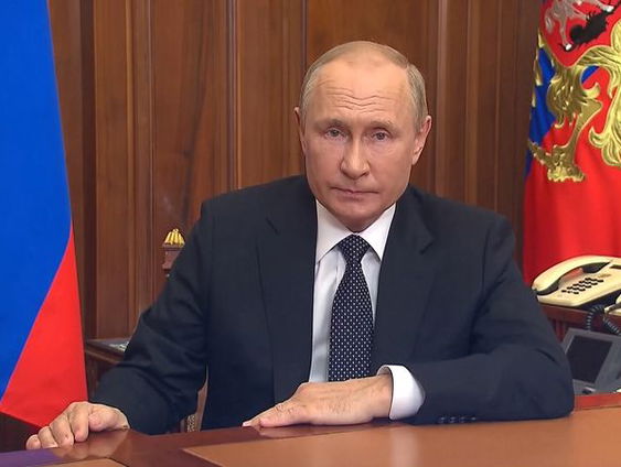 Poetin dreigt Oekraïeners uit bezette gebieden te deporteren