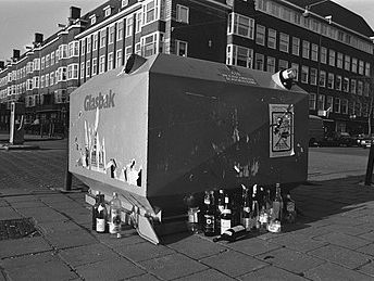 Terug naar 1978: De eerste glasbak wordt geplaatst