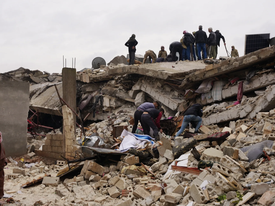 Peshmerge Morad geeft update over door aardbeving getroffen gebied Syrië