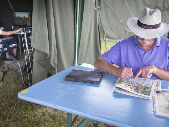 Terug naar Toen: De eerste kruiswoordpuzzel