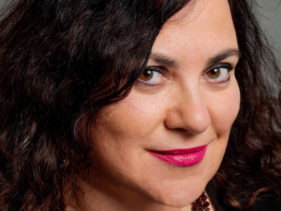 Kunststof - Nausicaa Marbe, schrijver en journalist